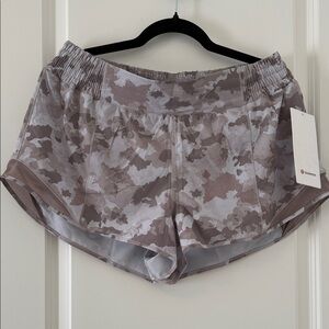 lululemon athletica Hotty Hot HR Shorts 2.5” Lined - Gray Camo